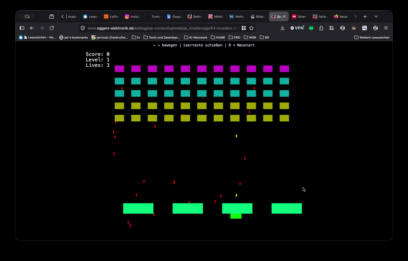 Ein Screenshot eines Retro-Videospiels im Stil von "Space Invaders". Oben links steht: "Score: 0", "Level: 1" und "Lives: 3". Mehrere Reihen bunter Blöcke in Lila, Blau, Gelb und Grün stellen die Gegner dar. Unten befinden sich grüne Schutzbarrieren und ein grünes Raumschiff. Rote Punkte stellen Schüsse dar. Oben in der Mitte steht Anleitung: "- = bewegen, Leertaste schießen, R = Neustart". Der Bildschirmhintergrund ist schwarz.