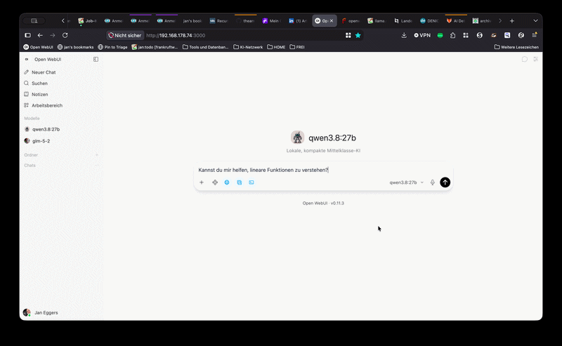 Animiertes GIF: Eingabe "Kannst du mir helfen, lineare Funktionen zu verstehen?" Antwort: Modell Qwen3.8-flash-next (local-hi) - 1800ms, dann "Denke nach..." und eine Antwort.